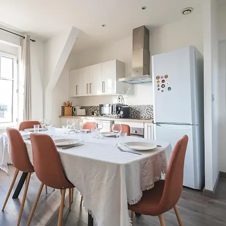 Le Sarrail - Hypercentre Et 12 Couchages Appartement Reims