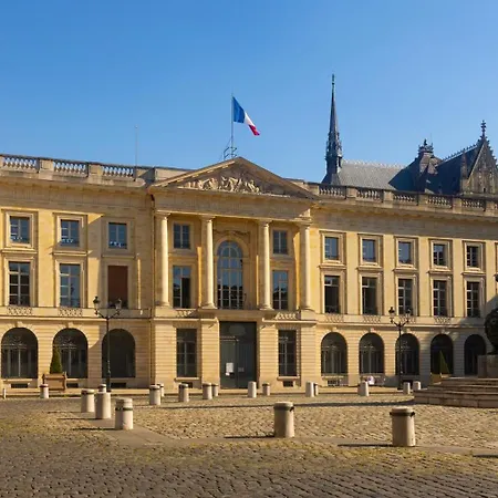 Appartement Le Sarrail - Hypercentre Et 12 Couchages *