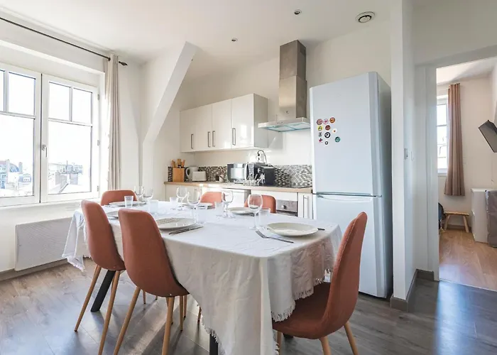 Le Sarrail - Hypercentre Et 12 Couchages Appartement Reims