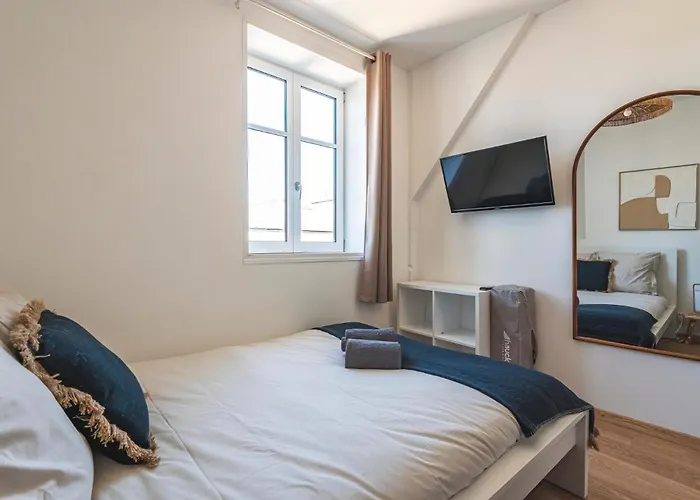 Le Sarrail - Hypercentre Et 12 Couchages Reims