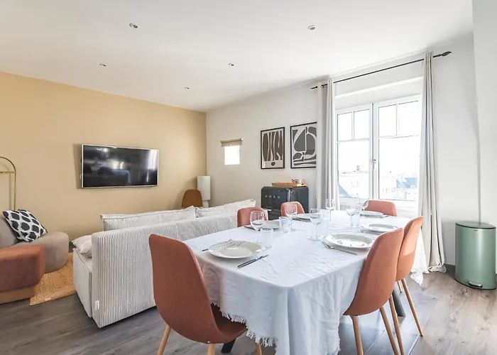 Le Sarrail - Hypercentre Et 12 Couchages